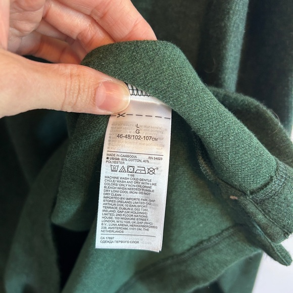 Banana Republic Oversized Turtleneck Sweater - Picture 3 of 5